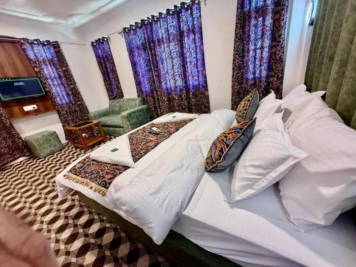 bustan residency