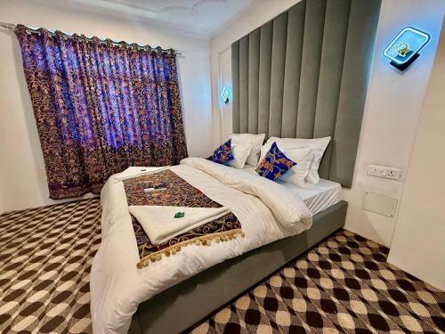 bustan residency
