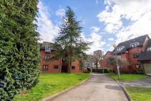 28 stokeway