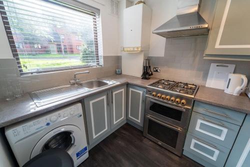 28 stokeway
