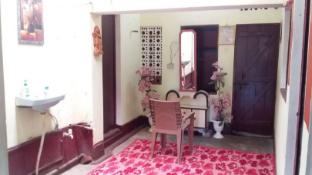 L / 99 Home Stay,,3 star