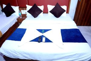 hotel chirag next