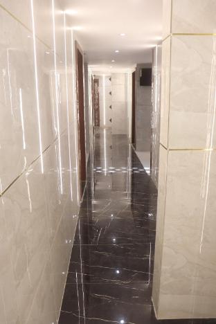 hotel chirag next