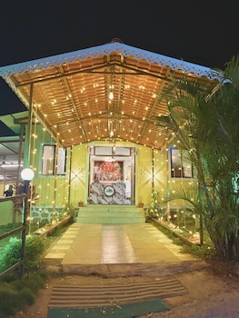 Vikas Boat Club & Resort,,2 star