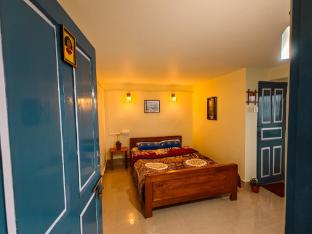 silent echo farmstay