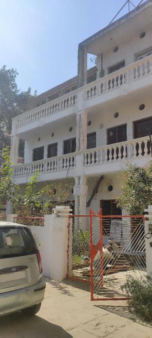 Kalpataru Pg House,,3 star