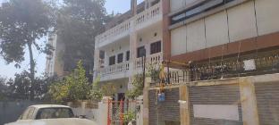 Kalpataru Pg House,,3 star