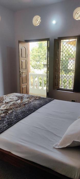 Kalpataru Pg House,,3 star