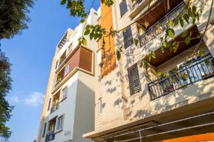 housr garrett hebbal near manyata tech park