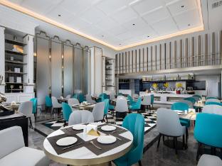 xana deluxe hotel in zhangjiajie tianmen mountain scenic area