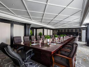 xana deluxe hotel in zhangjiajie tianmen mountain scenic area