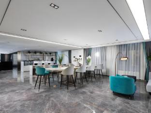 xana deluxe hotel in zhangjiajie tianmen mountain scenic area