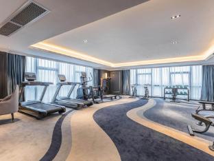 xana deluxe hotel qingyuan high speed railway station south bank park store