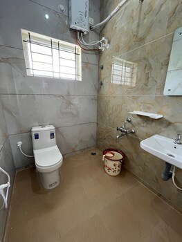 Sriram Guest House,,3 star