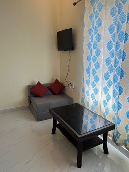 Sriram Guest House,,3 star