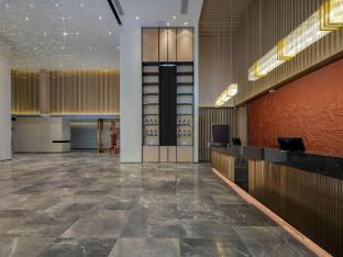 jinjiang metropolo yueyanglou district east railway station hotel