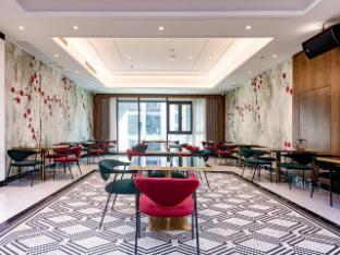 jinjiang metropolo yueyanglou district east railway station hotel