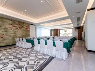 jinjiang metropolo yueyanglou district east railway station hotel