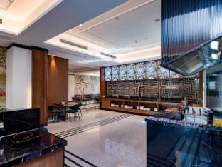 jinjiang metropolo yueyanglou district east railway station hotel