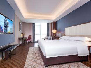 jinjiang metropolo yueyanglou district east railway station hotel