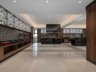 jinjiang metropolo yueyanglou district east railway station hotel