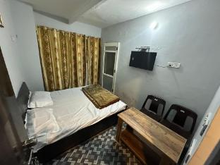 Pearl Homestay Mussoorie,,2 star