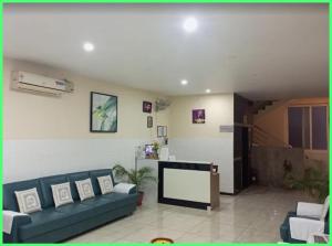 avm comforts inn bangalore