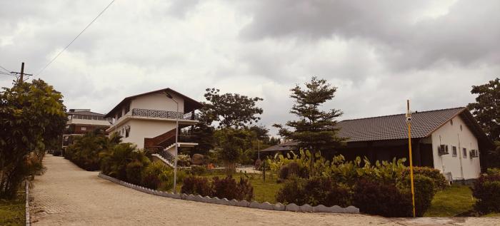 vintage trails by ilara