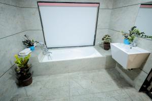 hotel the grand daksh somnath