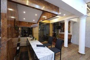 Adi Deva Inn,,5 star