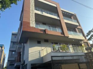 divine india hotel and service apartment noida 72 near medanta hospital and sector 51 62 metro