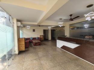 Divine India Hotel And  Service Apartment Noida 72 Near Medanta  Hospital And Sector 51,62 Metro,,5 star