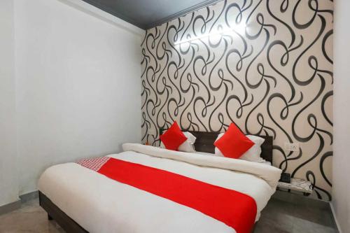 Hotel O Bollywood,,4 star