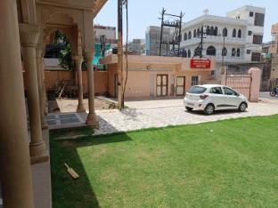 shri gokerneswer guesthouse