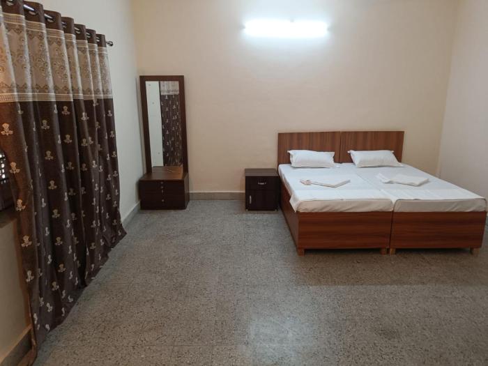 shri gokerneswer guesthouse