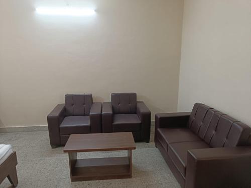 shri gokerneswer guesthouse