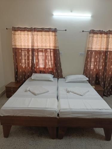 shri gokerneswer guesthouse