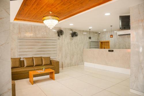 marine grand suite