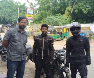 iconic hostel 1 km from railway station