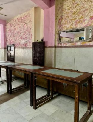 Iconic Hostel 1 Km From Railway Station,,2 star