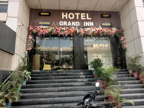 hotel grand inn