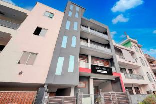 townhouse noida sector 16 metro station