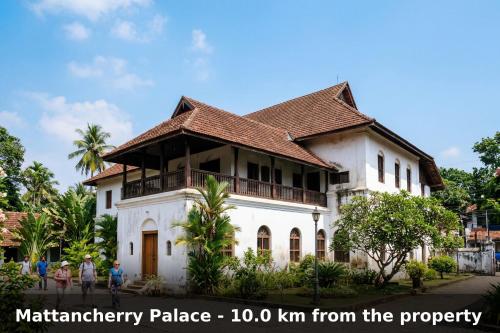 collection o kochi mary varkeys park