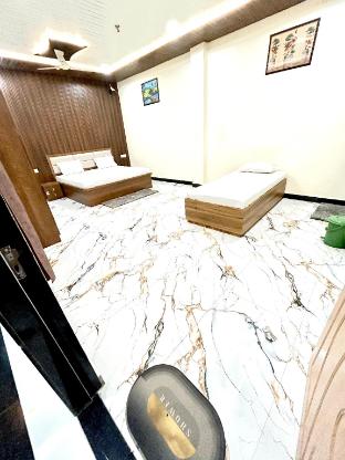 s r guest house