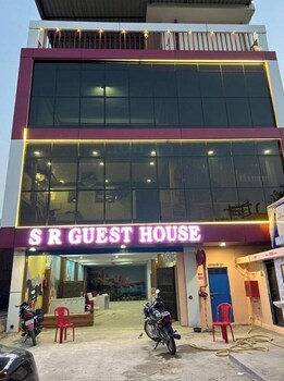 S R Guest House,,2 star