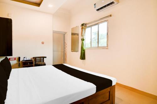 hotel o kolkata padmapukur lake
