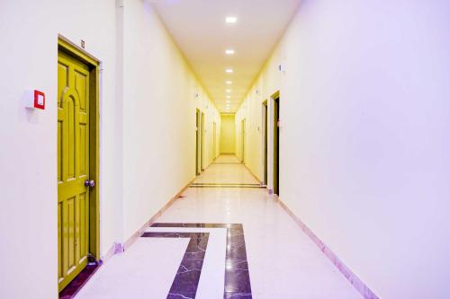 hotel o kolkata padmapukur lake