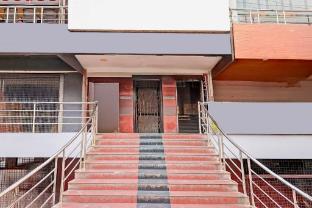 hotel o gopalapatnam railway station