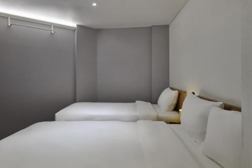 halfrest hostel jongno insa