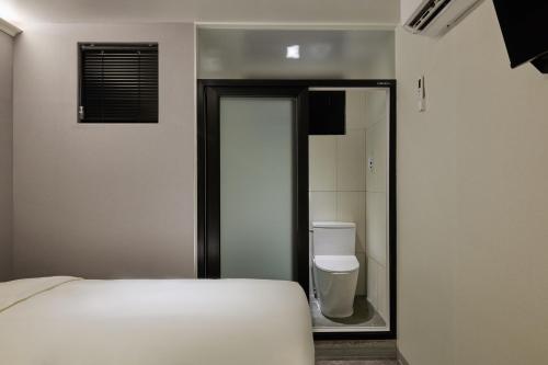 halfrest hostel jongno insa